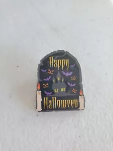 Happy Halloween Haunted House Bats Candles Pin Hogeye Usa - Picture 1 of 2