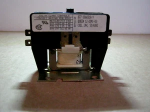 CONTACTOR SINGLE POLE 24V 30 AMP JOSLYN CLARK CONTROLS SCOTSMAN A77-306651A-9 - Picture 1 of 4