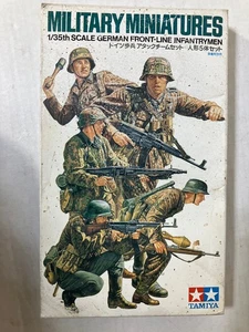 Military Miniatures German Front line Infantryman, Plastic Model Kit, 1/35 - Picture 1 of 3