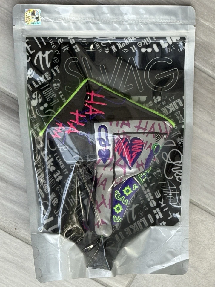NEW Swag Golf Defaced Queen Blade Putter Cover - Image 1 of 2