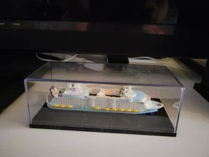 ROYAL CARIBBEAN SYMPHONY OF THE SEAS NAVE DA CROCIERA MODELLO 6” con scatola da esposizione - Foto 1 di 10