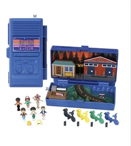 Polly Pocket Stranger Things Compact Special Edition Puppen Spielset versiegelt - Bild 1 von 11