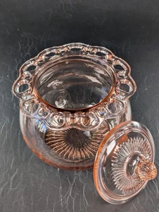 Anchor Hocking Rosa Depression Glas Keksdose mit Deckel - Offener Spitzenrand - Bild 1 von 6