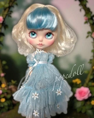 Bambola ghiacciata personalizzata n.216 - capelli blu bob, viso opaco,... - Immagine 1 di 4