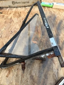 1966-77’ Ford Bronco Passenger Side Vent Window Glass And Assembly - Picture 1 of 3