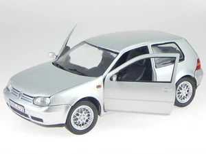 VW Golf 4 GTI 2-door silver metallic diecast model car Revell 1:18 - Picture 1 of 8