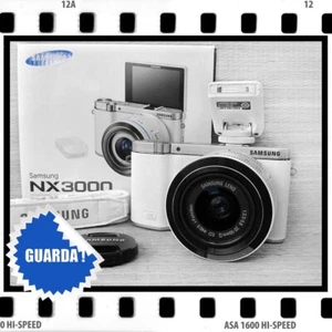 SAMSUNG NX3000 - MIRRORLESS COMPATTA 20MPX CON OTTICA 20-50mm - Foto 1 di 12