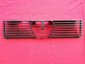 Mascherina griglia radiatore kuehlergitter grille Alfa Romeo Giulietta 1.3 - 1.6 - Picture 1 of 2