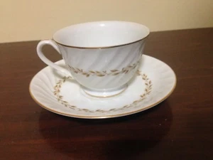 Grantcrest - Japan - Golden Swirl - Tasse & Untertasse Set - Bild 1 von 4