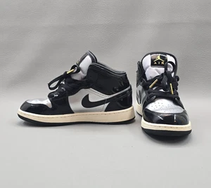 2024 Nike Air Jordan 1 Mid Boys Black Metallic Silver Size 4.5Y FZ3938-001 - Picture 1 of 17