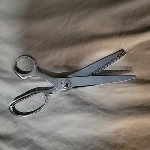 Vintage Mundial Pinking Fabric Scissors  Made in Brazil 407 CLH Chrome - Picture 1 of 5