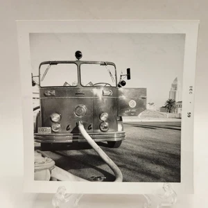 Foto d'epoca 1958 Los Angeles camion dei vigili del fuoco pompiere municipio LA - Foto 1 di 2