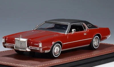 wonderful resin-modelcar 1/43 LINCOLN CONTINENTAL MK IV 1972 - red moondust poly - Image 1 of 3