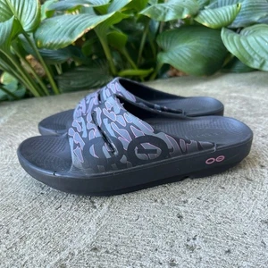 OOFOS OOAHH Slides Midnight Tropics Black Purple Sport Recovery Sandal Size 7 - Picture 1 of 7