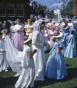 Vintage Stereo Realist Photo 3D Slide CATHOLIC GIRLS Procession Outdoors - Picture 1 of 2