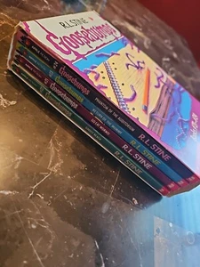 Goosebumps Box Set 21-24 Go Eat Worms! Ghost Beach VINTAGE 90'S RL STINE - Imagen 1 de 21
