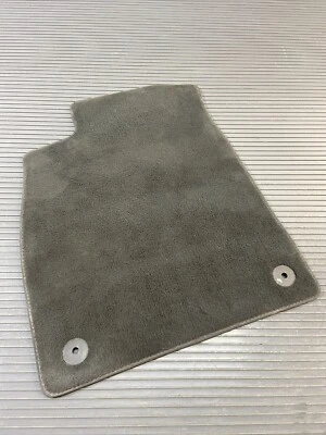 2017-2023 奥迪 A4 B9 左前地毯脚垫衬垫盖 原始设备制造商 — 第 1/4 张图片