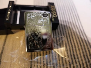 ZIPPO REGULAR VENETIAN LIGHTER 1998 - Picture 1 of 10