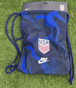 NUEVO CON ETIQUETAS Nike Logo EE. UU. Saco ceñido Bolso con cordón Gimnasio Fútbol Tenis Bandera Mochila Azul Marino - Imagen 1 de 3