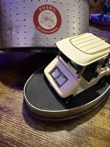Fossil Sammleruhr Golfwagen Tischuhr Büro benötigt Batterie KOSTENLOSER VERSAND - Bild 1 von 14