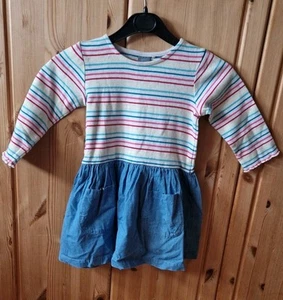 Kleid Gr 128 langarm von next - Bild 1 von 1