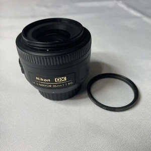 Nikon DX AF-S Nikkor 35mm 1:1.8g Lens - Picture 1 of 4