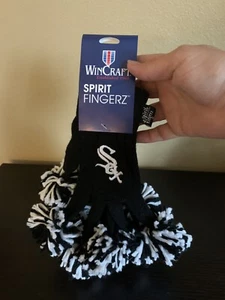 Chicago White Sox Baseball Pom Pom Spirit Fingers Gloves - Picture 1 of 3