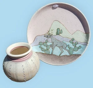 Pastel Textured Etched Pottery Vase & Hand Painted Deer Wall Hanging Decor VTG - Picture 1 of 14