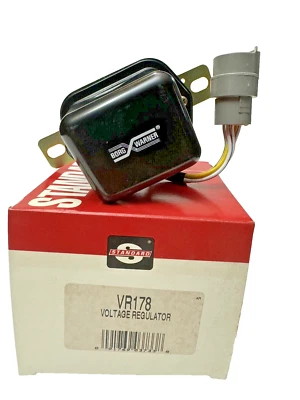 REGULADOR DE VOLTAJE ESTÁNDAR VR178 SE ADAPTA A TOYOTA 1988-83 COROLLA, STARLET, TERCEL Foto 1 de 3