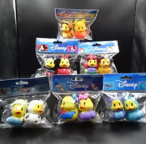 Paquete de 2 patitos de goma Disney x Duckalooz 2024 "Elige tus favoritos" edad 2+ - Nuevo - Imagen 1 de 95
