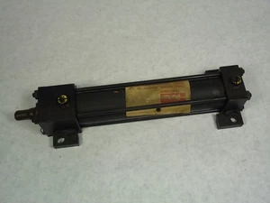 Parker C2AU14A Pneumatic Cylinder 1.5" Bore 6.5" Stroke 250 PSI USED - Picture 1 of 3
