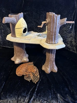 Juego Kenner 1983 Star Wars Ewok Village, faltan piezas Foto 1 de 4