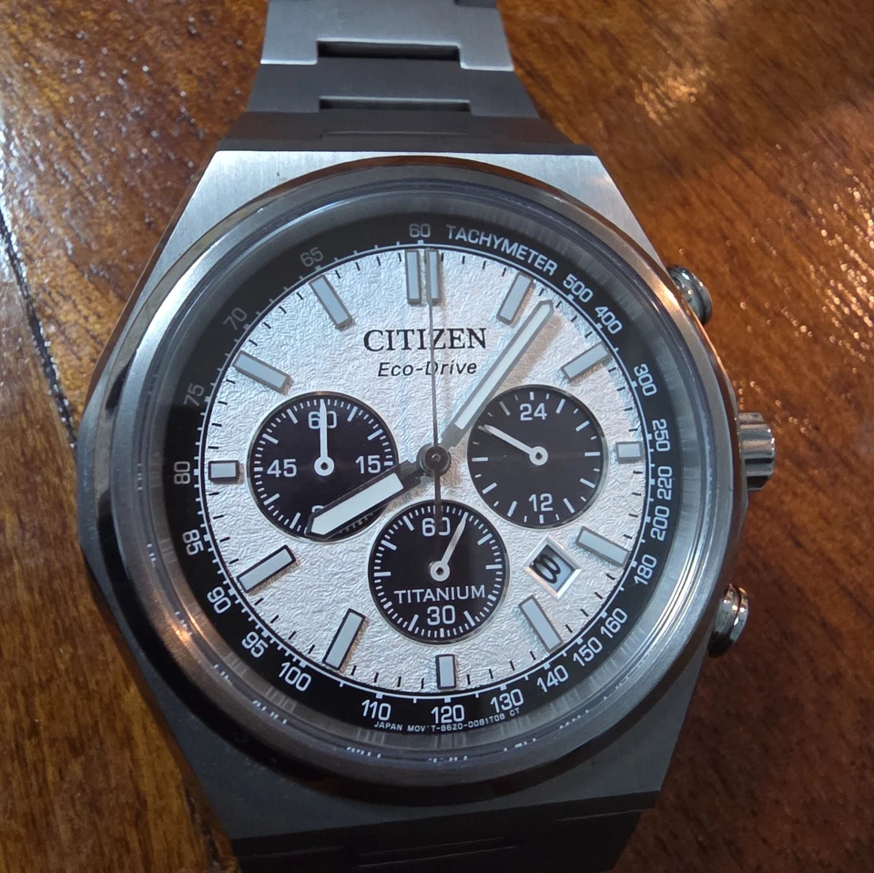 Reloj Citizen Zenshin Super Titanio Esfera Blanca Cronógrafo 42mm CA4610-85A Nuevo Foto 1 de 4