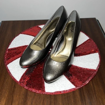 Soft Style Women DEANNA Pumps Shoes Patent Leather Dark Pewter Crosshatch 11WIDE - Image 1 of 4