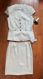 TAHARI By ARTHUR S. LEVINE 2piece Skirt Suit Ivory White Size 8 Short Sleeves - Picture 1 of 10