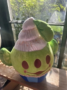 Disney Munchlings Key Lime Cupcake Graham Cracker Alien Plüsch - Bild 1 von 4