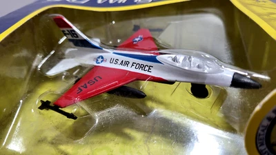 Motormax Sky Wings U.S. Air Force F-16 Falcon Diecast - Image 1 of 4