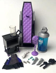 Monster High BCC47 Designkammer Colour me creepy O. Puppe Mattel Labor Zubehör - Bild 1 von 13