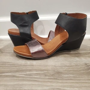 Bueno Ida Wedge Sandal In Pewter Metallic Black Leather Size EU 42 US 11 - Picture 1 of 5