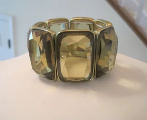 DILLARD'S LIGHT AMBER YELLOW LARGE RHINESTONE STRETCH BRACELET NEW - Picture 1 of 1