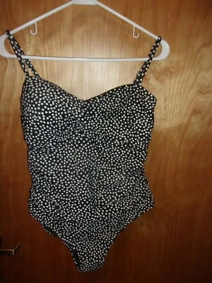 BAÑADOR MUJER CATALINA UNA PIEZA GRANDE 12 14 NEGRO BLANCO LUNARES Foto 1 de 3