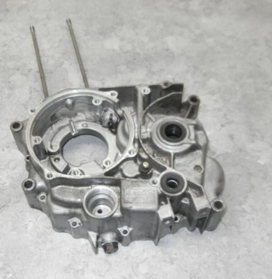 Honda XL125 A XL 125 A 1978 cárter izquierdo caja motor mitad 11200-383-010 Foto 1 de 4