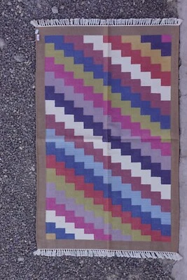 Alfombra de algodón hecha a mano Rugmoda - rayas diagonales vibrantes, 3x5 pies Foto 1 de 4