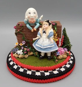 Vintage OOAK porcellana Alice nel paese delle meraviglie bambola vignetta casa delle bambole miniatura 1:'12 - Foto 1 di 13