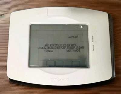 NUEVO Termostato Pantalla Táctil Honeywell TH8320ZW1000 Z-Wave + Kit THP9045A1023 Foto 1 de 4