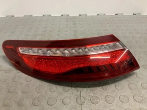 LUZ TRASERA MERCEDES BENZ CLASE E W238 CONVERTIBLE LADO PASAJERO A2389062001 - Imagen 1 de 12