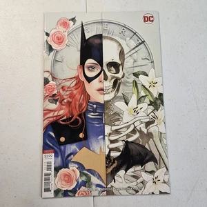 DC Comics Batgirl Issue #24 Josh Middleton Variant Cover NM - Picture 1 of 2