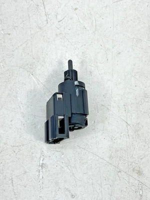 AUDI A6 C6 2002-2007 - Interruptor de pedal de luz de freno 3B0945511C Foto 1 de 4