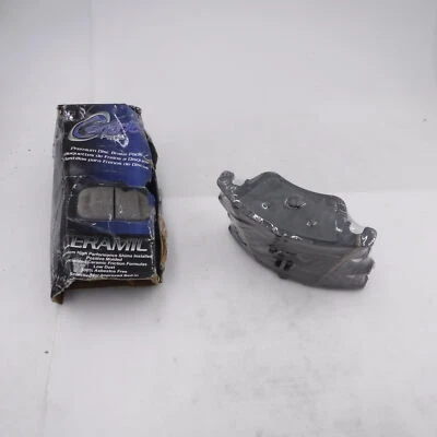 Pastillas de freno delanteras de cerámica 301.13240 centradas sin hardware para Lexus RX350 2010-2021 Foto 1 de 3