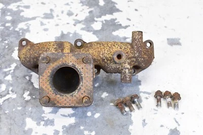 Kubota RTV 900 2004 colector de escape del motor 1G471-12310 cabezal de escape Foto 1 de 4